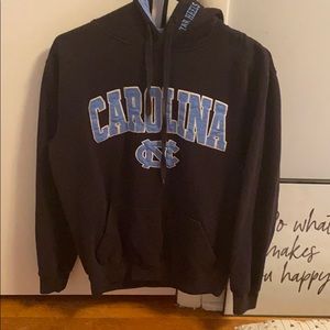 North Carolina sweatshirt - size s
